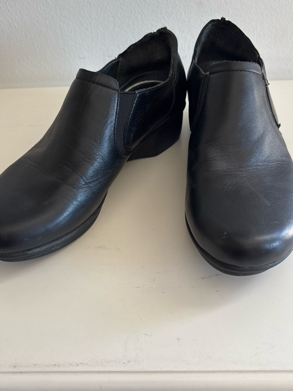 Dansko Lynn Black leather slip on shoes size 36